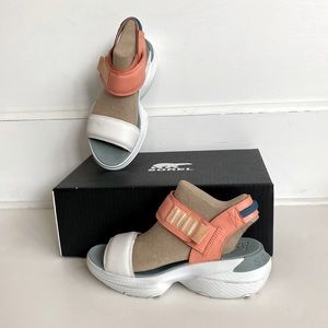 Sorel Explorer Blitz Stride Sandals, size 6.5